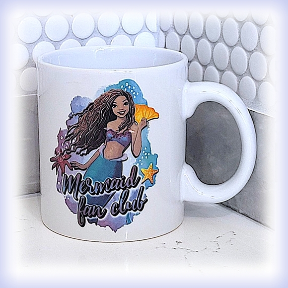 ποΈ CLEARANCE Disney The Little Mermaid Fan Club 2023 20oz Mug NWT - Picture 4 of 6